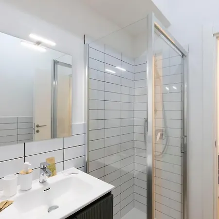 Appartement Beachfront, New & Modern Apartment, Murta Maria Olbia