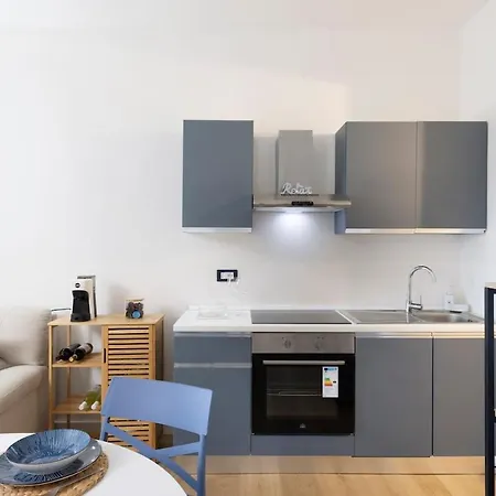 Appartement Beachfront, New & Modern Apartment, Murta Maria
